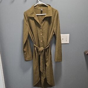 *Last Chance* Olive Long Sleeve Buttoned Shirt Dress